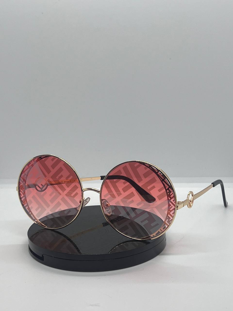 משקפי שמש “Fendi RetroRound