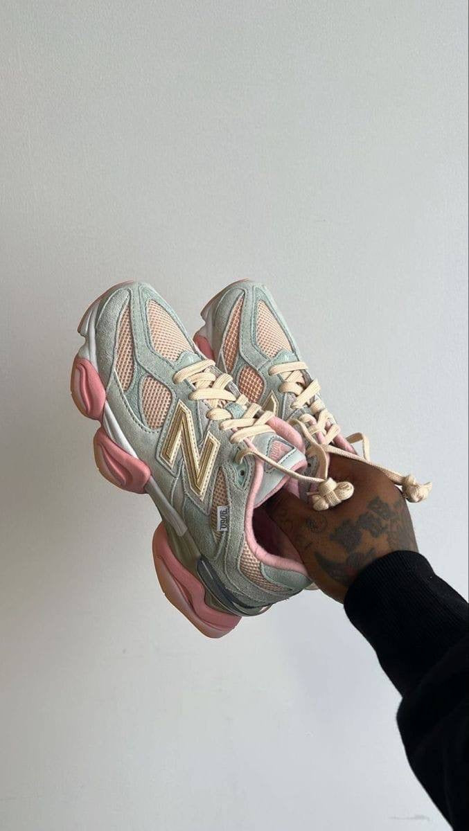 New Balance 9060