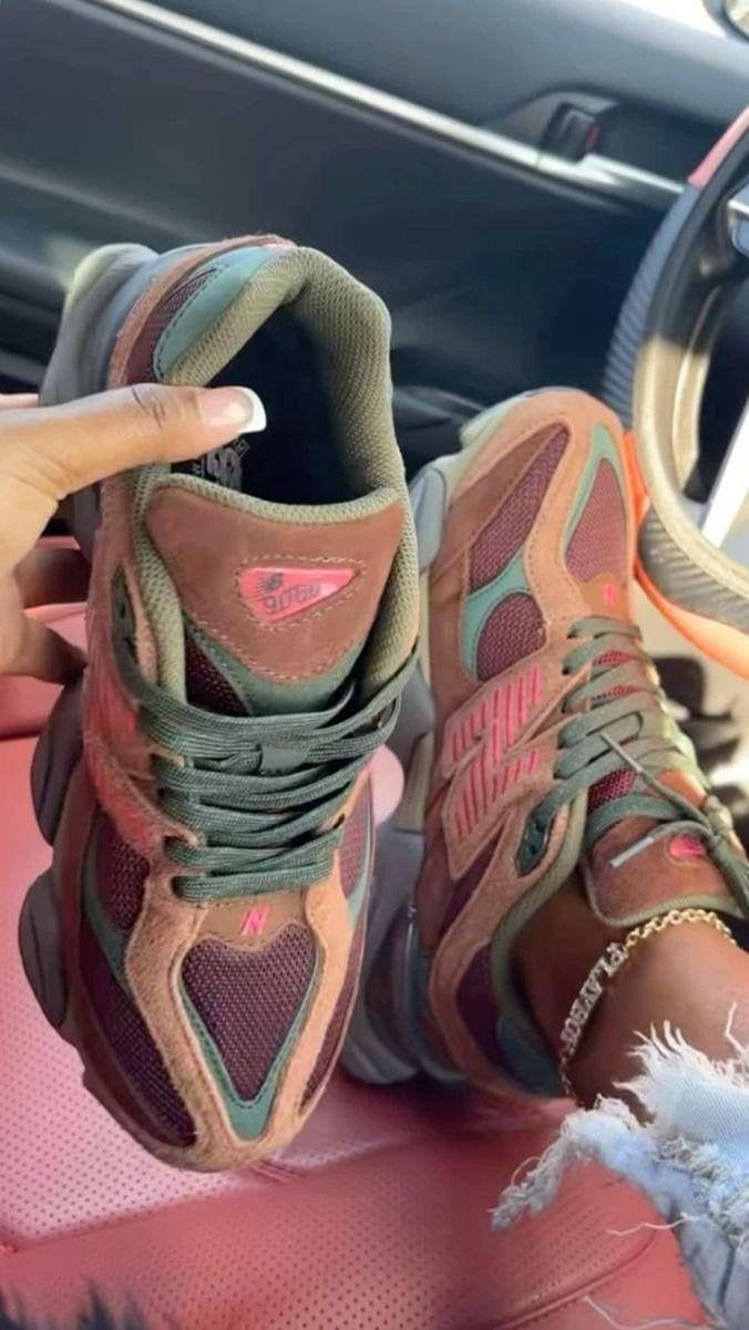 New Balance 9060