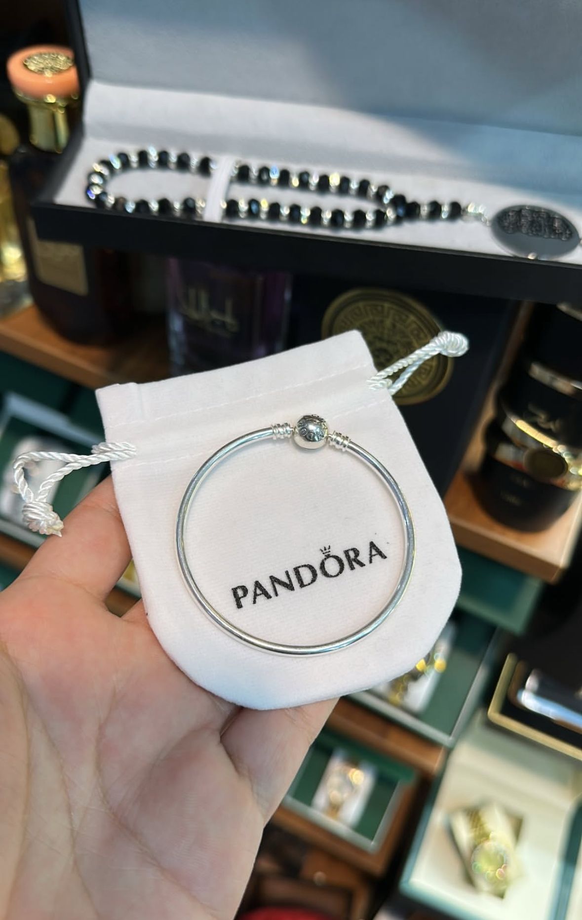 Pandora couple
