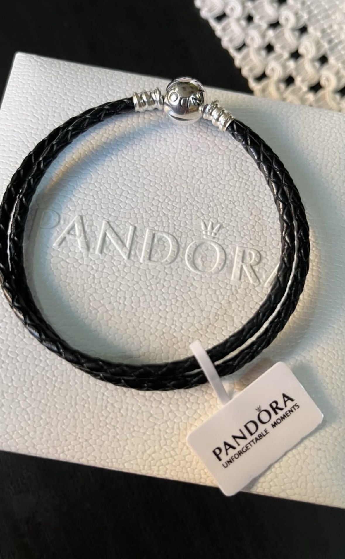 Pandora couple