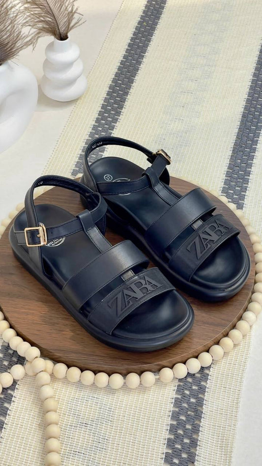 סנדלי ZARA